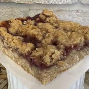 Strawberry Vanilla Oatmeal Bar